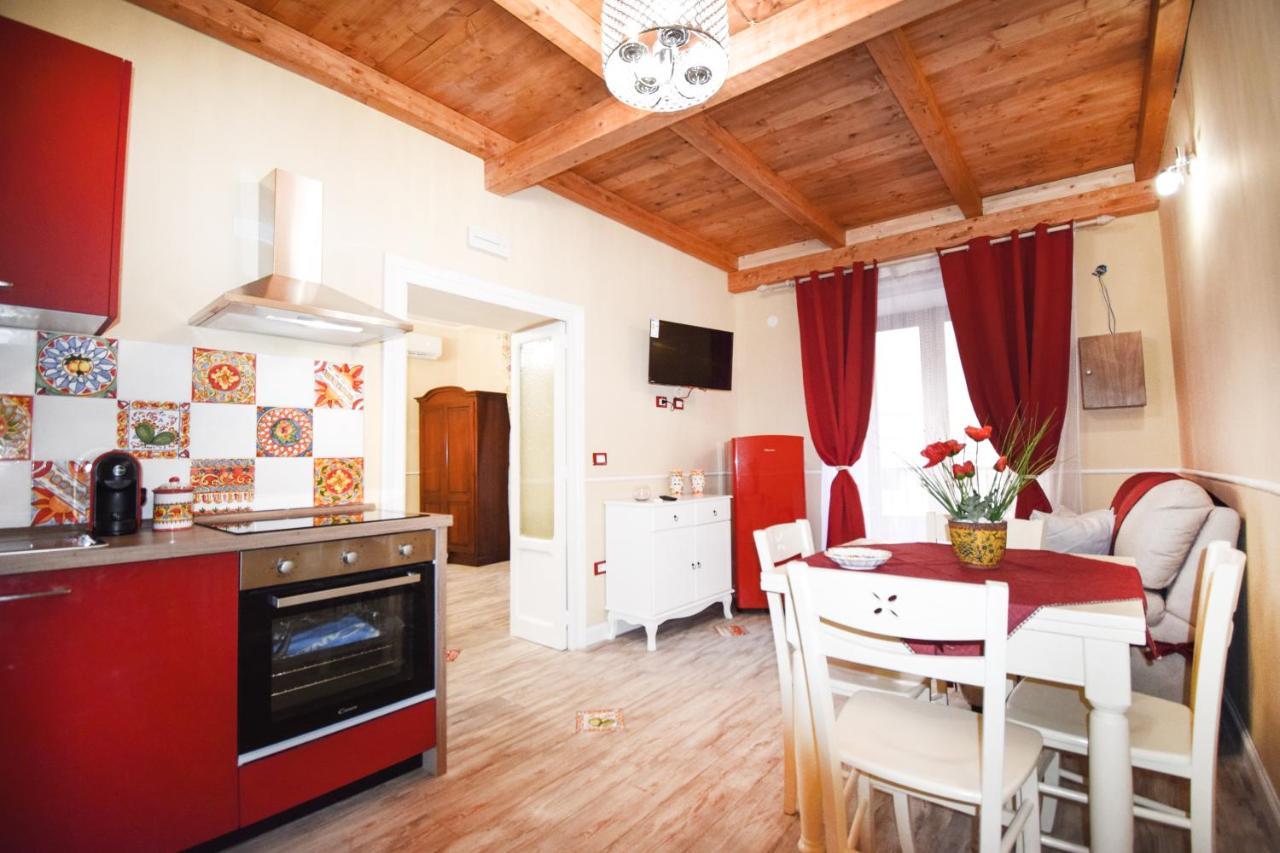 Luxury Apartment Via Genova Palermo Kültér fotó