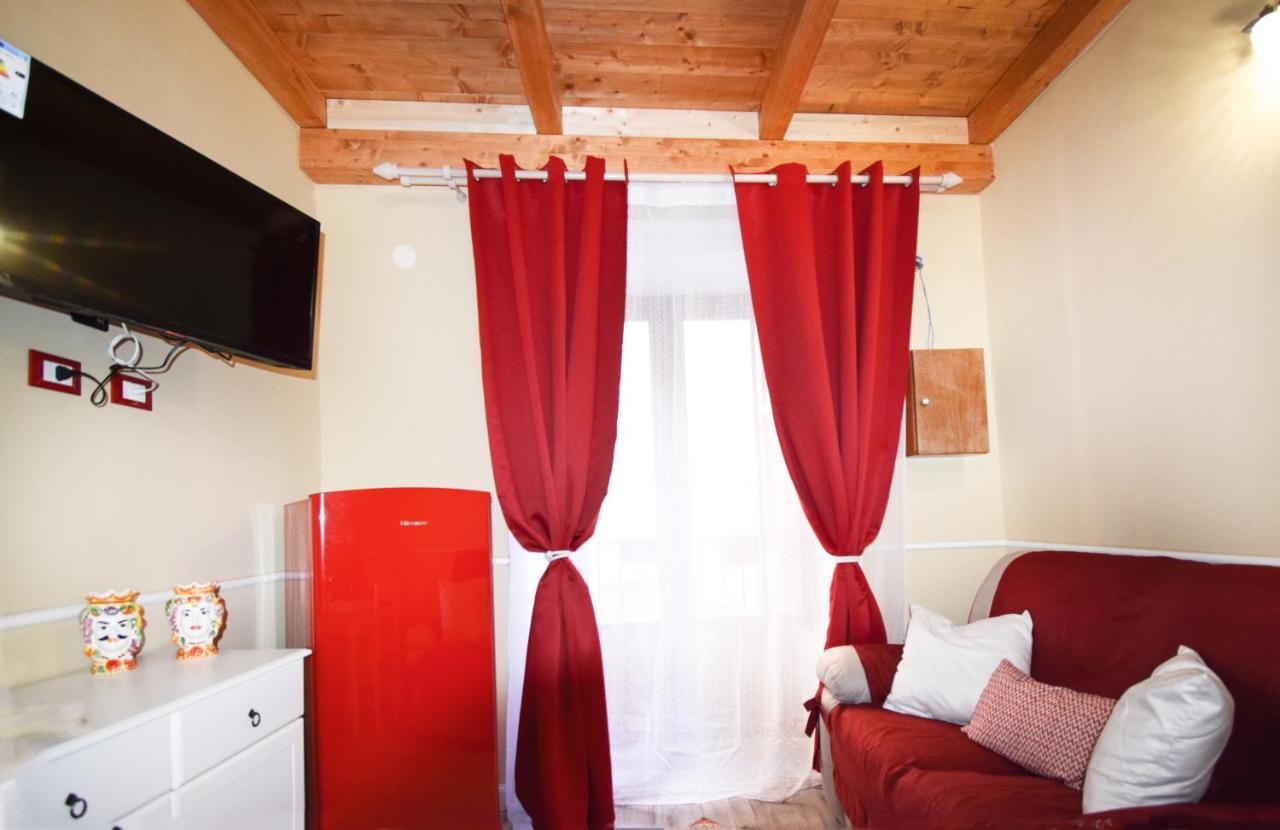 Luxury Apartment Via Genova Palermo Kültér fotó