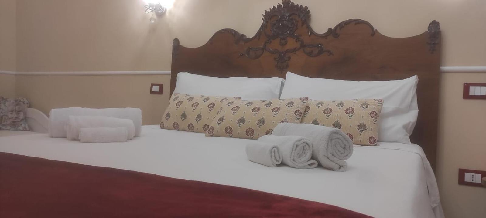 Luxury Apartment Via Genova Palermo Szoba fotó