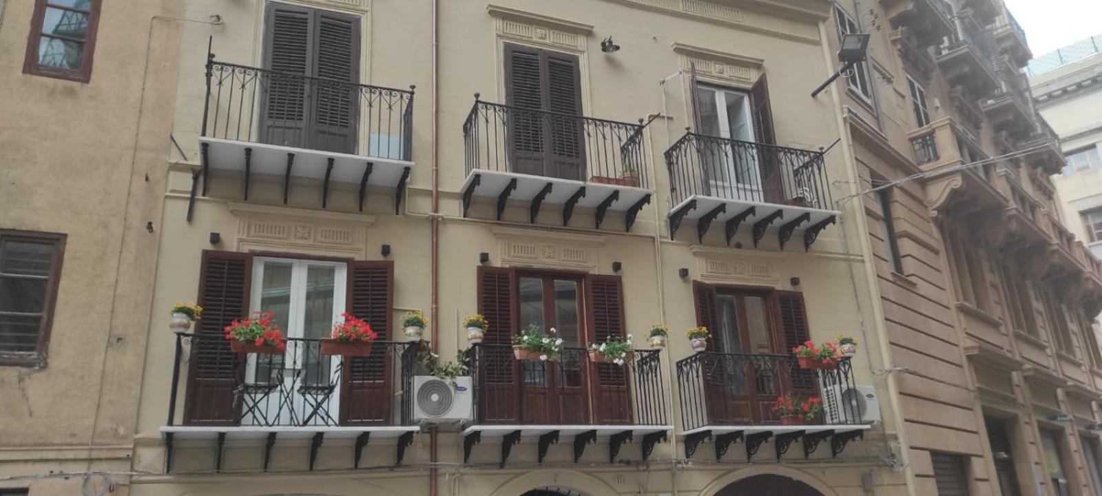 Luxury Apartment Via Genova Palermo Szoba fotó